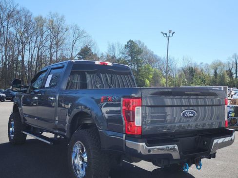 Used 2018 Ford F250 Lariat w/ Lariat Ultimate Package image 3