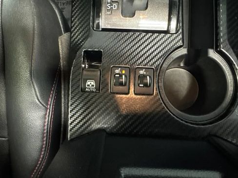 Used 2020 Toyota 4Runner TRD Off-Road Premium w/ Moonroof Package AWD/4WD image 26