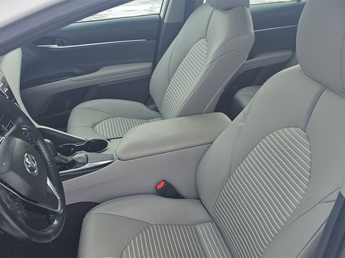 Used 2019 Toyota Camry SE image 26