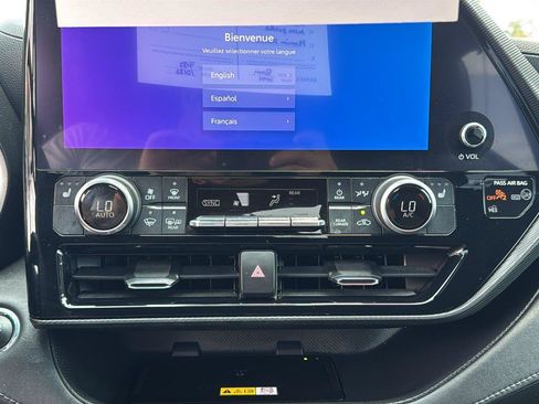 Used 2023 Toyota Highlander XSE FWD image 20