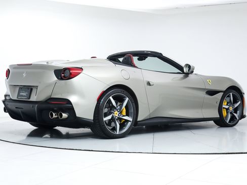 Certified 2023 Ferrari Portofino M image 11