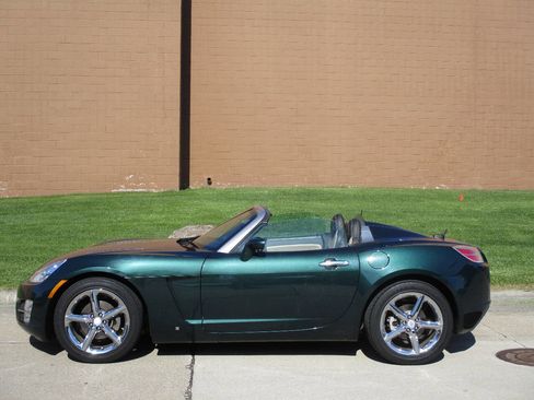 Used 2008 Saturn Sky w/ Premium Trim Package RWD image 48
