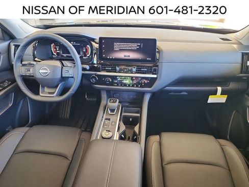New 2026 Nissan Pathfinder SL w/ SL Premium Package AWD/4WD image 14