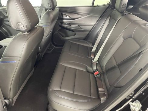 Certified 2025 Buick Envista Sport Touring w/ Convenience II Package image 16