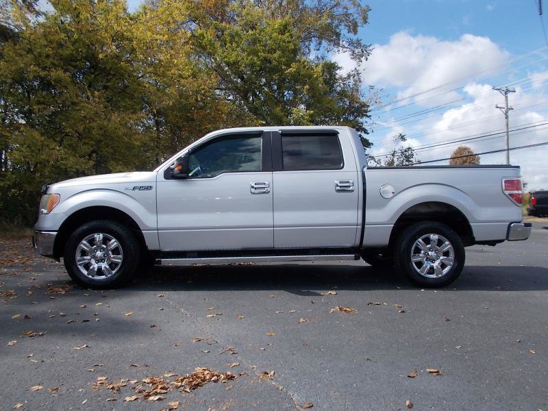 Used 2011 Ford F150 XLT w/ XLT Chrome Pkg RWD image 2