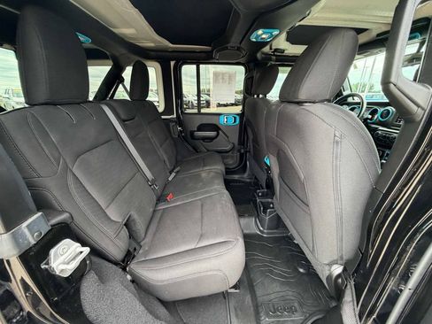 Used 2019 Jeep Wrangler Unlimited Sport S AWD/4WD image 22