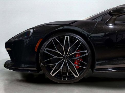 Used 2023 McLaren GT RWD image 16