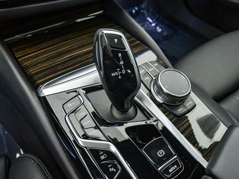 Certified 2023 BMW 530e 530e iPerformance w/ Convenience Package image 22