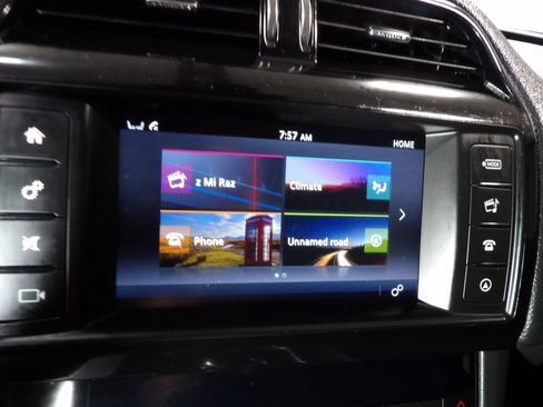 Used 2018 Jaguar F-PACE Premium AWD/4WD image 24