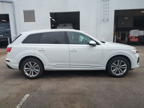 Used 2025 Audi Q7 3.0T Premium Plus image 5