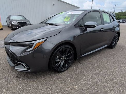 Certified 2025 Toyota Corolla XSE FWD image 2