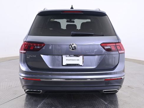 Used 2018 Volkswagen Tiguan SE AWD/4WD image 6