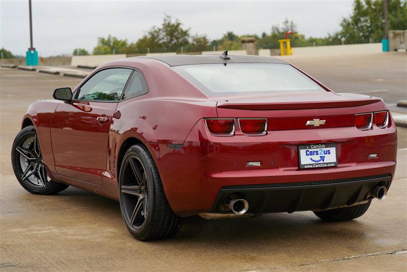 Used 2010 Chevrolet Camaro SS w/ RS Package RWD image 4