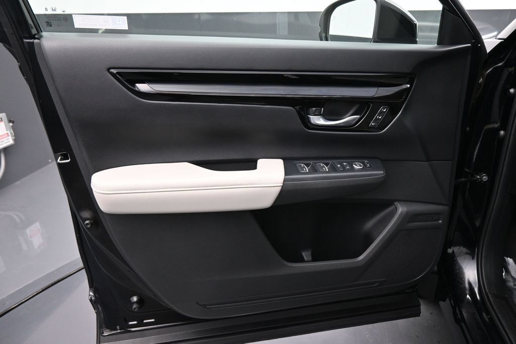 Used 2024 Honda CR-V EX-L image 2