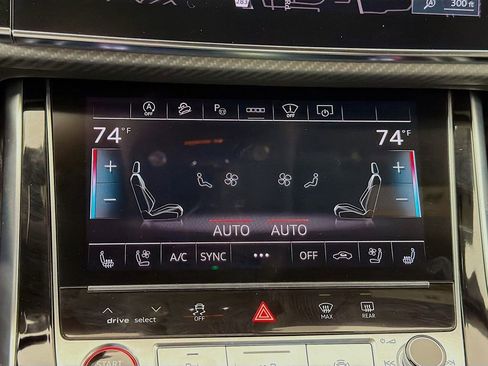 Used 2025 Audi RS Q8 performance image 17