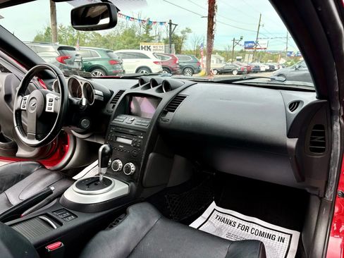 Used 2007 Nissan 350Z Touring image 26