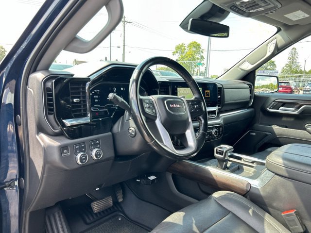 Used 2023 GMC Sierra 1500 SLT w/ SLT Convenience Package AWD/4WD image 26