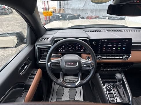 Used 2024 GMC Canyon AT4 AWD/4WD image 21