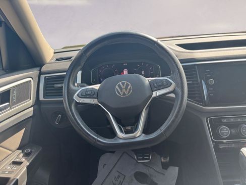 Used 2023 Volkswagen Atlas SEL R-Line AWD/4WD image 12