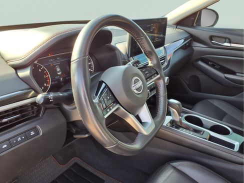 Used 2024 Nissan Altima 2.5 SR w/ SR Premium Package image 17