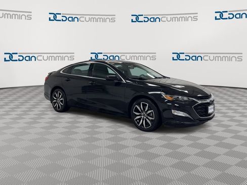 Used 2022 Chevrolet Malibu RS FWD image 2