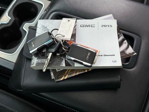 Used 2015 GMC Sierra 1500 Denali image 6