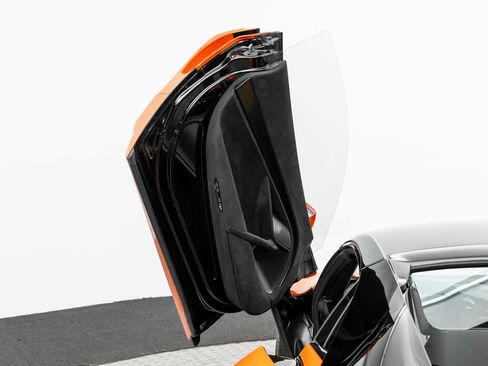 New 2025 McLaren 750S Spider image 16