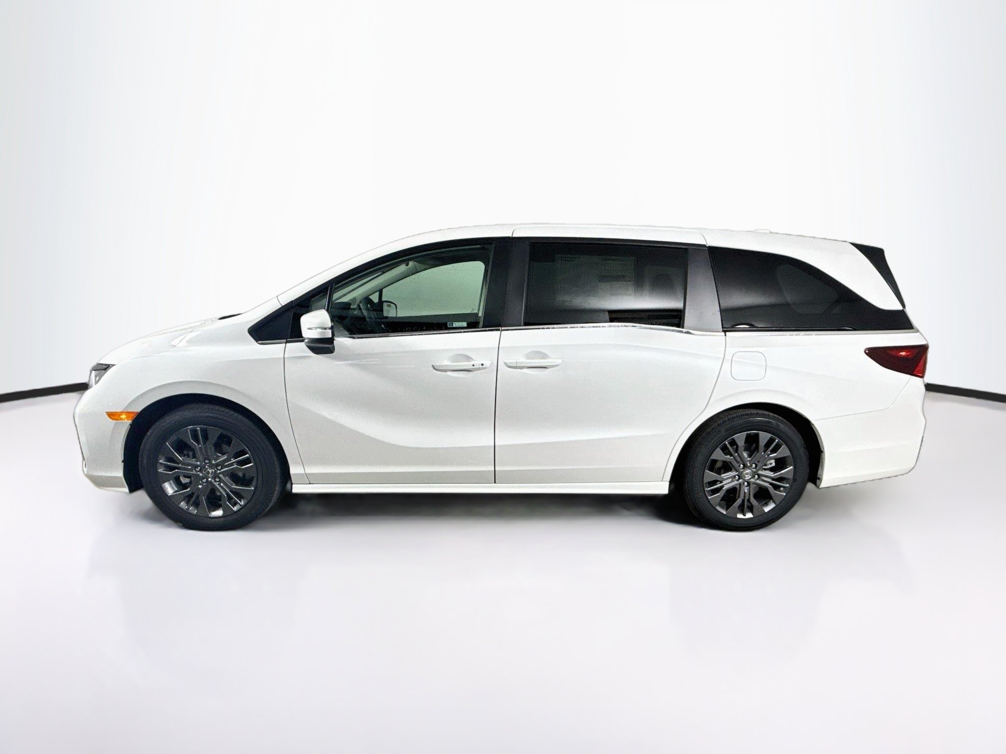 New 2027 Honda Odyssey Touring image 7
