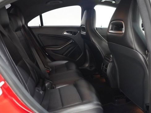 Used 2018 Mercedes-Benz CLA 250 4MATIC image 34