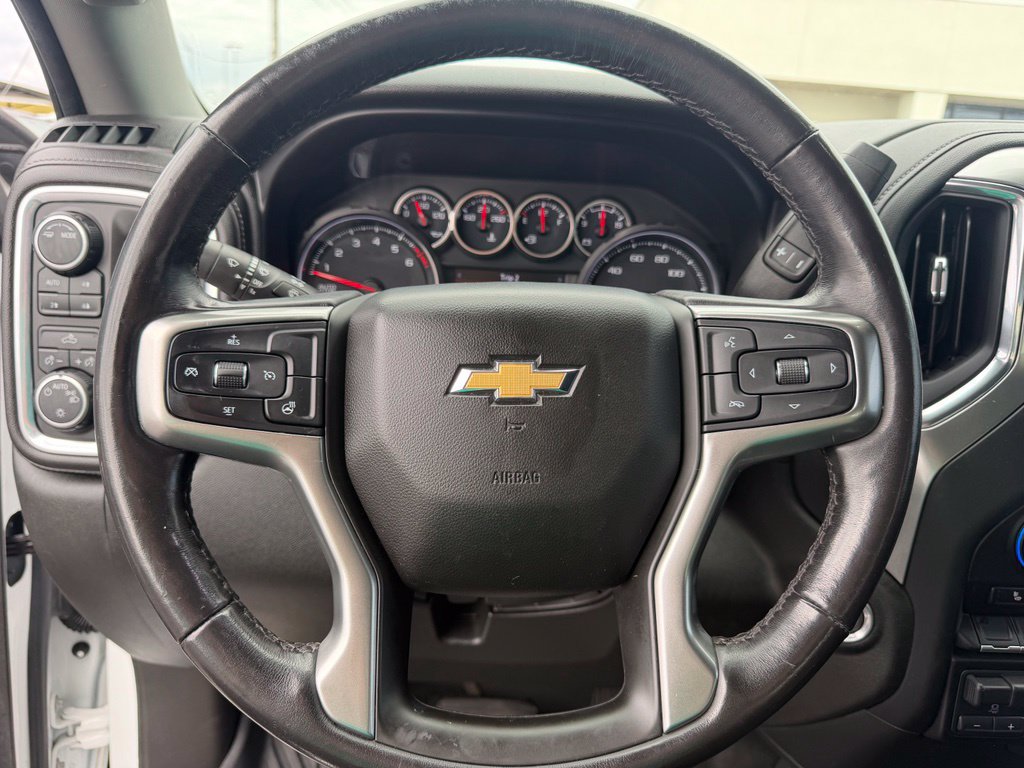 Used 2021 Chevrolet Silverado 1500 LT AWD/4WD image 27