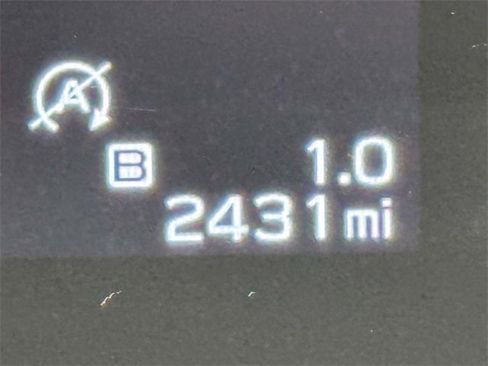 Certified 2025 Subaru Outback Premium image 2