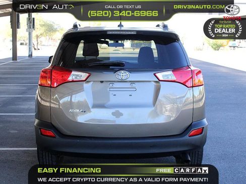 Used 2015 Toyota RAV4 LE w/ Preferred Accessory Package FWD image 6