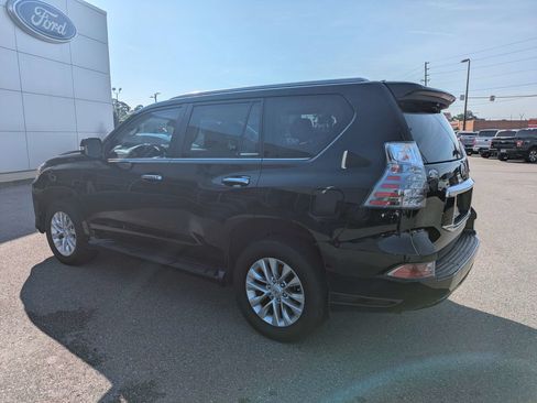 Used 2021 Lexus GX 460 Premium w/ Premium Package AWD/4WD image 6