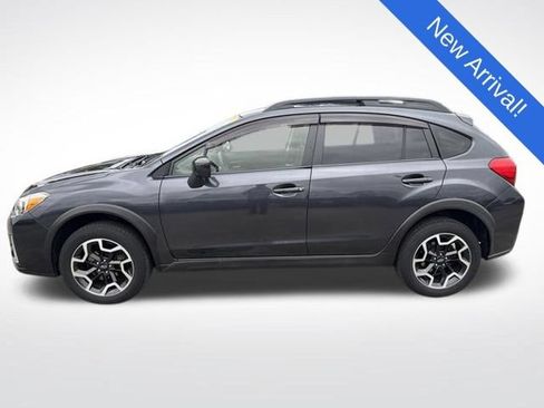 Used 2017 Subaru Crosstrek 2.0i Premium AWD/4WD image 4