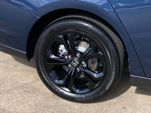 Used 2025 Honda Accord SE image 8