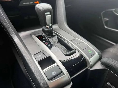 Used 2018 Honda Civic EX image 17