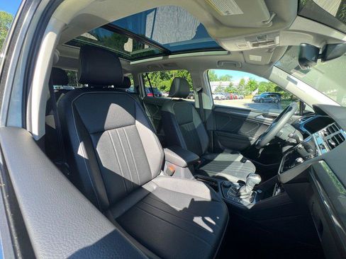Certified 2022 Volkswagen Tiguan SE AWD/4WD image 23