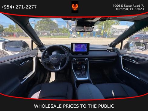 Used 2024 Toyota RAV4 XSE w/ Premium Package AWD/4WD image 20