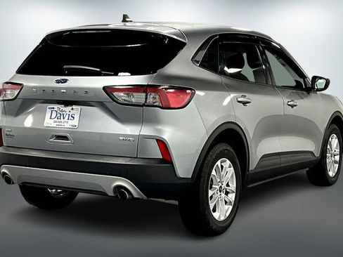 Used 2022 Ford Escape SE image 7