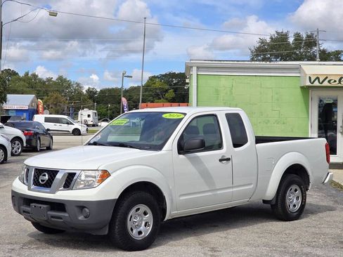 Used 2019 Nissan Frontier S image 3
