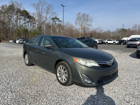 Used 2012 Toyota Camry XLE image 7