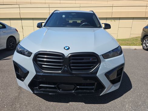 Used 2024 BMW X5 M Competition w/ Executive Package image 2