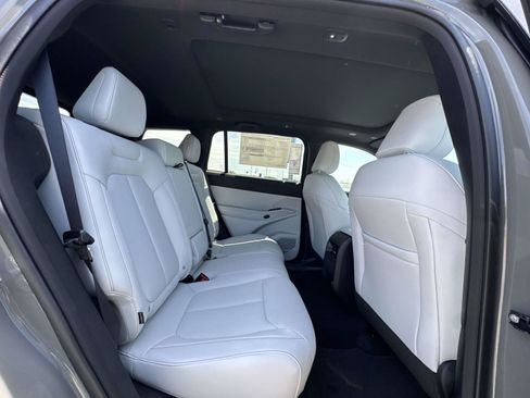 New 2026 Jeep Cherokee Limited AWD/4WD image 16