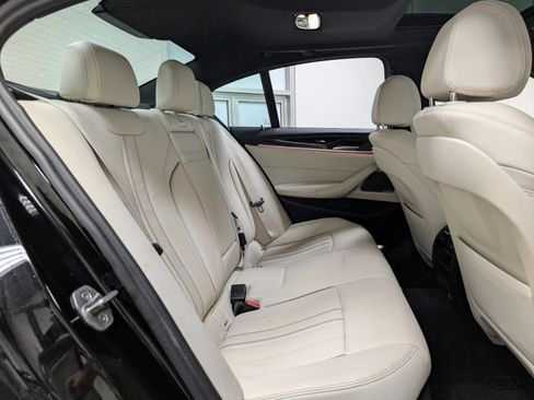 Used 2023 BMW 540i xDrive w/ M Sport Package image 21