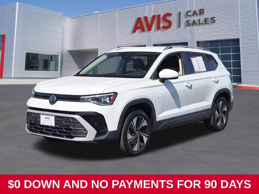 Used 2025 Volkswagen Taos SE AWD/4WD image 1
