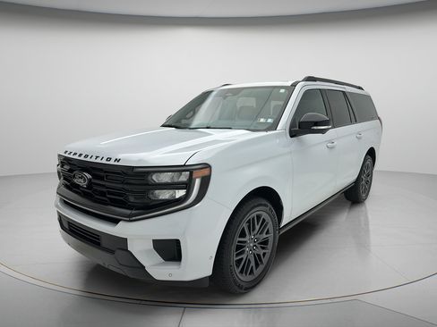 Used 2025 Ford Expedition Max Platinum w/ Stealth Performance Package AWD/4WD image 3