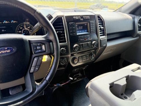 Used 2016 Ford F150 XLT w/ Equipment Group 301A Mid AWD/4WD image 15