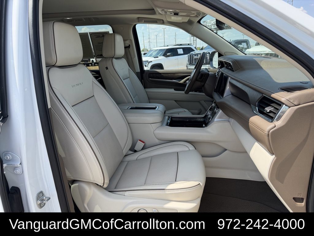 Used 2024 GMC Yukon XL Denali RWD image 38