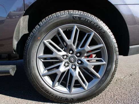 New 2025 Ford Expedition Max Platinum w/ Stealth Performance Package image 11