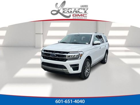Used 2022 Ford Expedition Limited image 1